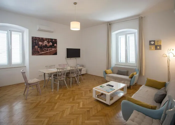 Town Place Apartman