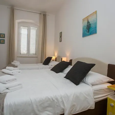 Town Place Apartamento *